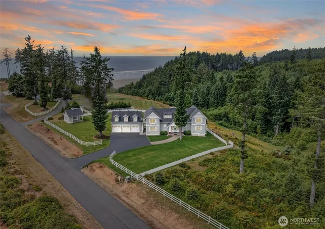 Photo 2 of Single family home for sale at 30 Chauncey Ln W, Pacific Beach, WA 98571 | MLS# NWM2583739 | Listing updated on 2026-09-17