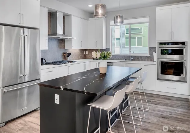 Photo 3 of Townhouse for sale at 8911 Ne 173rd Place #B, Bothell, WA 98011 | MLS# NWM2583774 | Listing updated on 2026-09-17