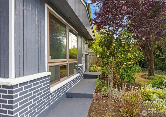 Photo 1 of Single family home for sale at 1235 8th Avenue S, Edmonds, WA 98020 | MLS# NWM2583783 | Listing updated on 2026-10-09