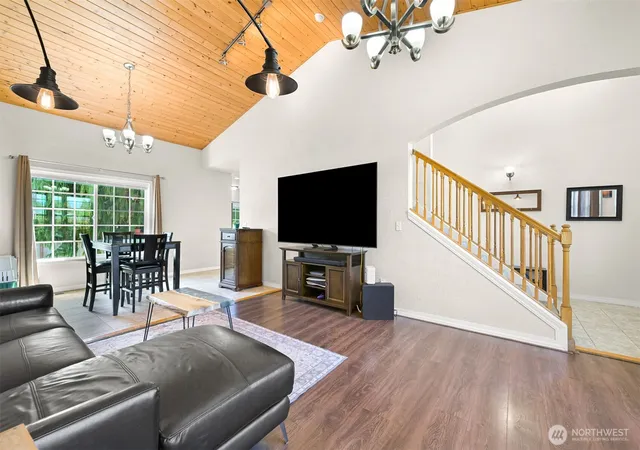 Photo 3 of Single family home for sale at 601 Jennings Ave, Sedro Woolley, WA 98284 | MLS# NWM2583786 | Listing updated on 2026-10-01