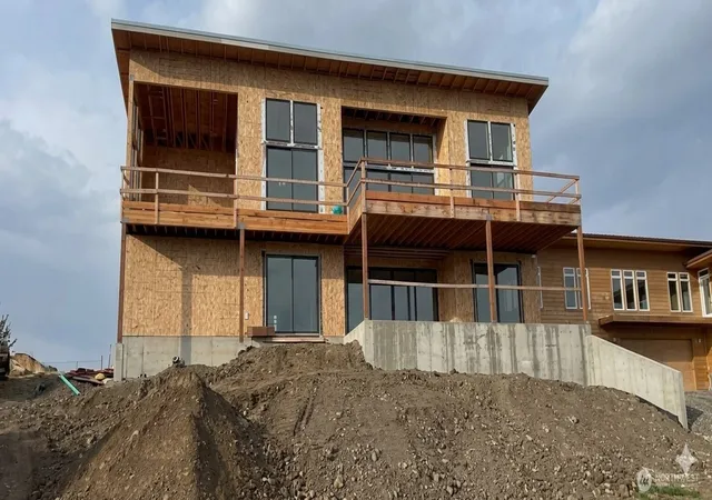 Photo 3 of Single family home for sale at 189 Lupine Dr, Sequim, WA 98382 | MLS# NWM2583796 | Listing updated on 2026-10-09