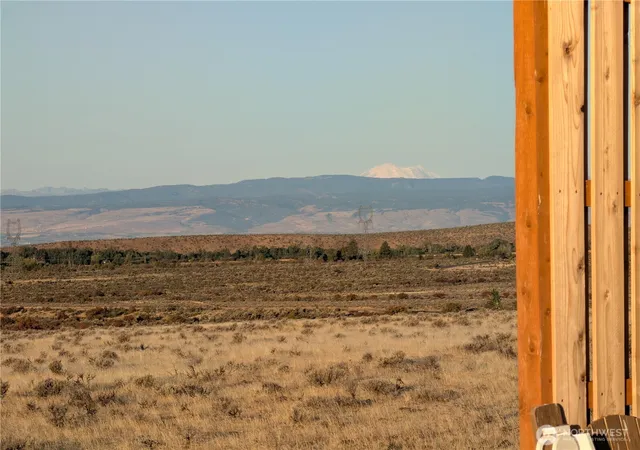 Photo 2 of Single family home for sale at 1231 Secret Cyn Rd, Ellensburg, WA 98926 | MLS# NWM2583882 | Listing updated on 2026-10-02