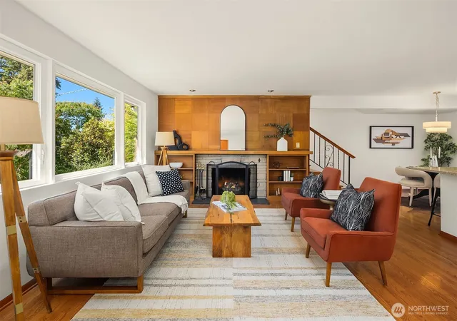 Photo 3 of Sale Pending at 11040 Alton Ave Ne, Seattle, WA 98125 | MLS# NWM2584005 | Listing updated on 2026-09-26