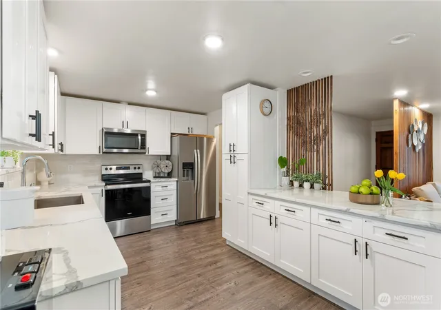 Photo 3 of Single family home for sale at 7328 Heinz Pl, Lynnwood, WA 98036 | MLS# NWM2584241 | Listing updated on 2026-09-22