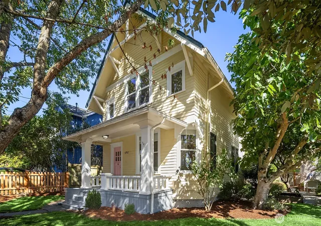 Photo 2 of Sale Pending at 6702 20th Avenue Nw, Seattle, WA 98117 | MLS# NWM2584256 | Listing updated on 2026-09-22