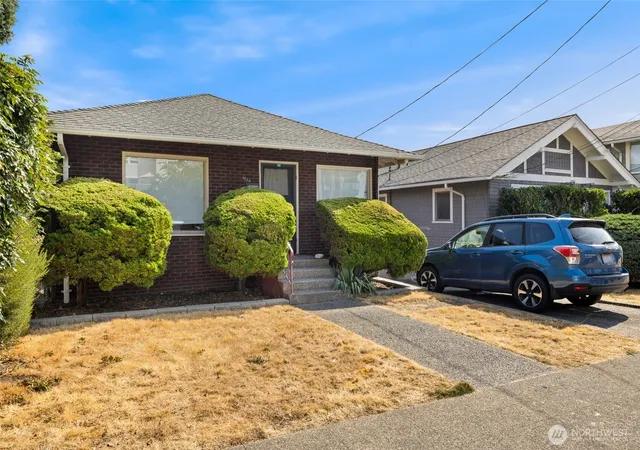 Photo 1 of Single family home for sale at 1726 Dexter Ave N, Seattle, WA 98109 | MLS# NWM2584281 | Listing updated on 2026-09-22