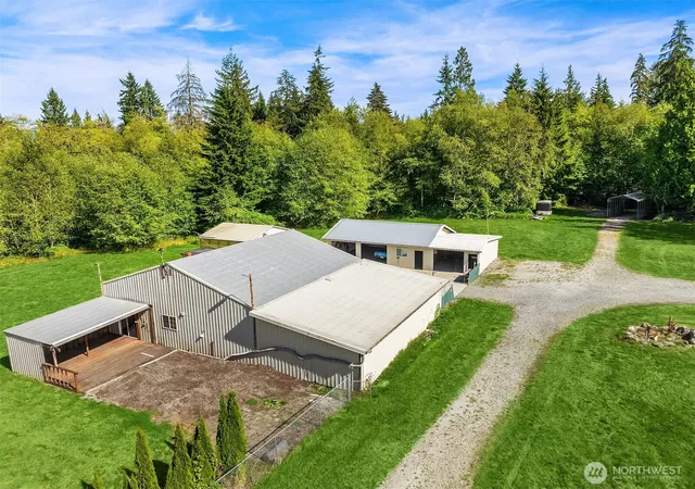 Photo 3 of Sale Pending at 18333 Burn Rd, Arlington, WA 98223 | MLS# NWM2584391 | Listing updated on 2026-09-29