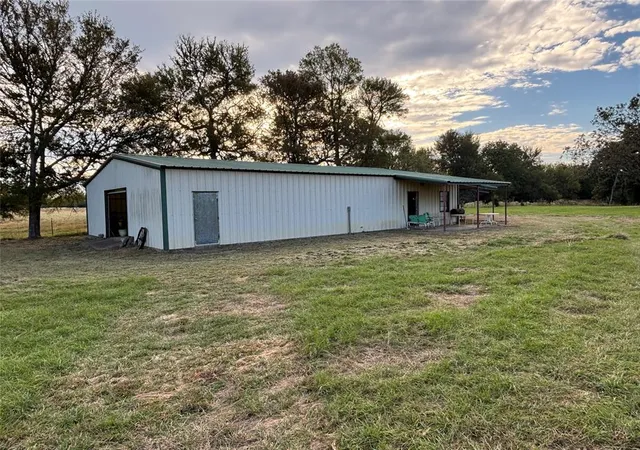 Photo 3 of Single family home for sale at 1965 Starlight Ln, Bennington, OK 74723 | MLS# 1193679 | Listing updated on 2026-09-09