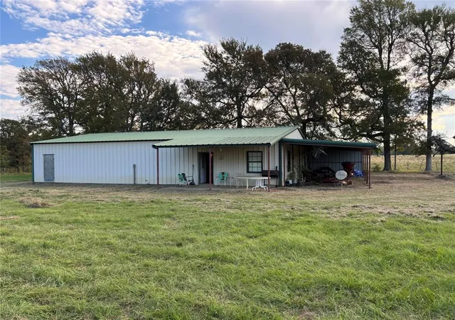 Photo 4 of Single family home for sale at 1965 Starlight Ln, Bennington, OK 74723 | MLS# 1193679 | Listing updated on 2026-09-09