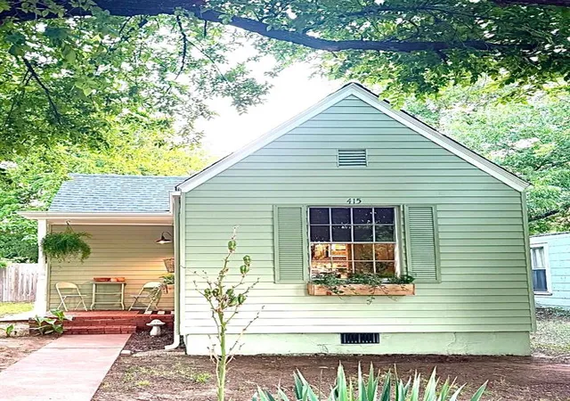 Photo 3 of Sale Pending at 415 N Broad St, Guthrie, OK 73044 | MLS# 1204264 | Listing updated on 2026-09-19