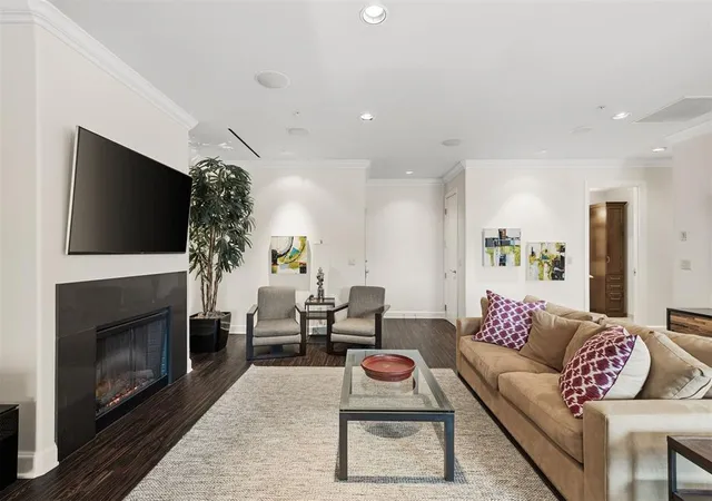 Photo 3 of Condo for sale at 200 S Oklahoma Ave #309, Oklahoma City, OK 73104 | MLS# 1207974 | Listing updated on 2026-09-17