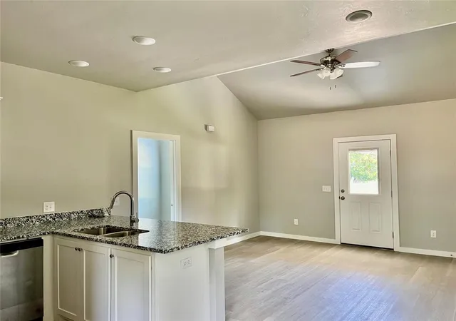Photo 4 of Single family home for sale at 238 S Oak Ave, Shawnee, OK 74801 | MLS# 1217293 | Listing updated on 2026-09-18