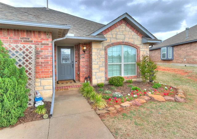 Photo 1 of Single family home for sale at 16212 Juliet Dr, Edmond, OK 73013 | MLS# 1222510 | Listing updated on 2026-09-16