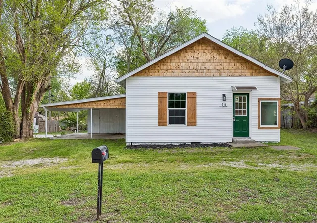 Photo 1 of Single family home for sale at 515 E Oakland St, Shawnee, OK 74801 | MLS# 1222910 | Listing updated on 2026-09-17