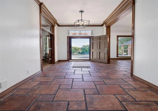 Photo 3 of Single family home for sale at 6205 Valley Ridge Dr, Edmond, OK 73034 | MLS# 1226434 | Listing updated on 2026-09-17