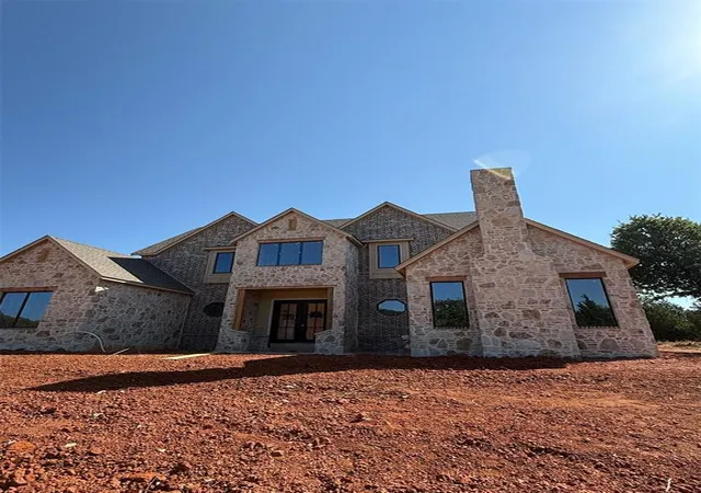 Photo 2 of Single family home for sale at 10000 Autumn Crk Ln, Oklahoma City, OK 73151 | MLS# 1226850 | Listing updated on 2026-09-16