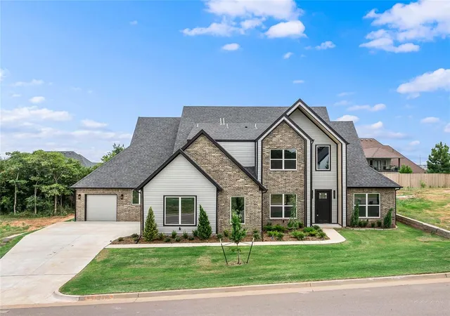 Photo 1 of Single family home for sale at 4548 Maple Ridge Dr, Edmond, OK 73034 | MLS# 1227767 | Listing updated on 2026-09-17