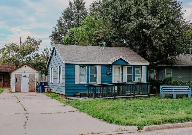 Photo 3 of Multi family home for sale at 938 Sw 58 Street #Address : 938 1/2  (rear), Oklahoma City, OK 73109 | MLS# 1228810 | Listing updated on 2026-09-16