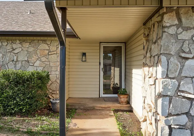 Photo 3 of Single family home for sale at 6704 Bear Cyn Dr, Oklahoma City, OK 73162 | MLS# 1229217 | Listing updated on 2026-09-16