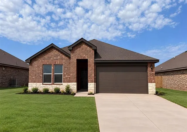 Photo 1 of Single family home for sale at 801 States Ave, Newcastle, OK 73065 | MLS# 1230677 | Listing updated on 2026-09-16