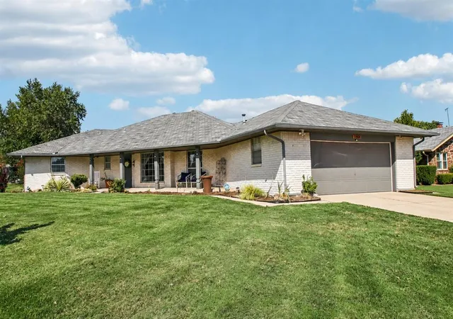 Photo 3 of Single family home for sale at 11801 Bevenshire Rd, Oklahoma City, OK 73162 | MLS# 1231373 | Listing updated on 2026-09-16