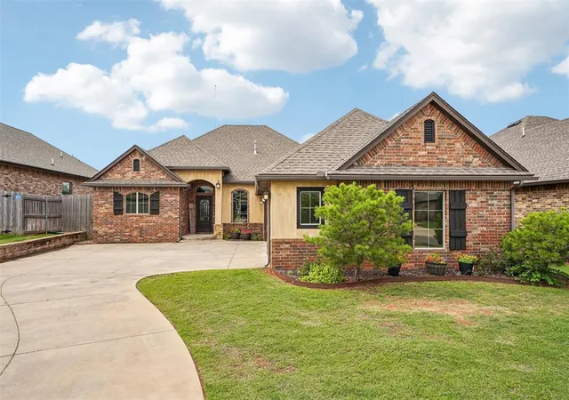 Photo 1 of Single family home for sale at 1720 Ne 25th Street, Moore, OK 73160 | MLS# 1233807 | Listing updated on 2026-09-16