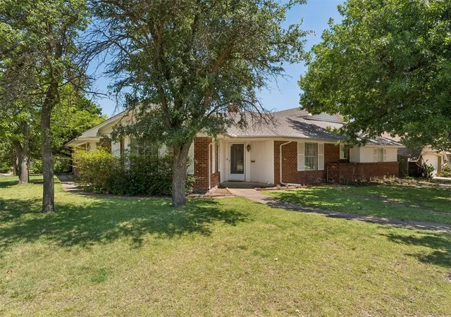 Photo 3 of Single family home for sale at 2233 NW 57th Street, Oklahoma City, OK 73112 | MLS# 1234102 | Listing updated on 2026-09-17