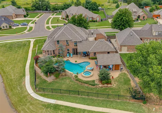 Photo 1 of Single family home for sale at 9525 Sw 35th Terrace, Oklahoma City, OK 73179 | MLS# 1237160 | Listing updated on 2026-10-20