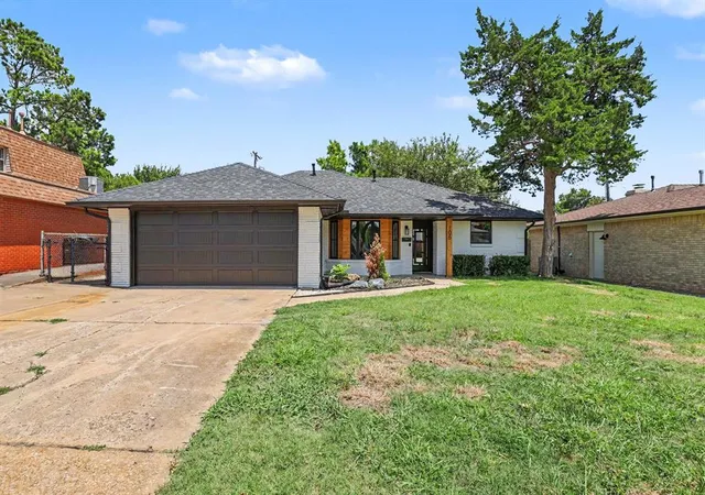 Photo 1 of Sale Pending at 106 Briarwood St, Moore, OK 73160 | MLS# 1237888 | Listing updated on 2026-09-17