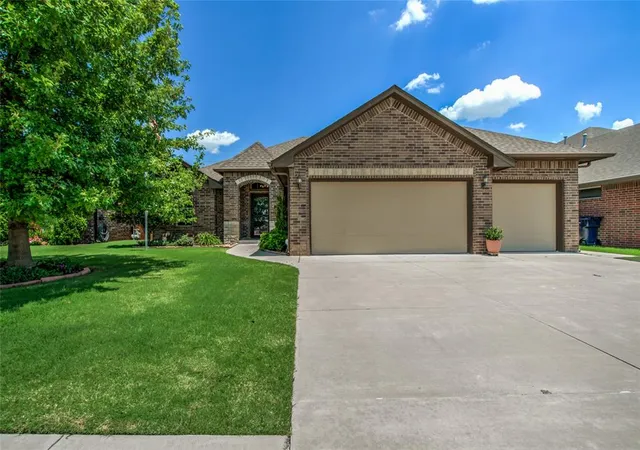 Photo 2 of Single family home for sale at 7204 Stinchcomb Dr, Oklahoma City, OK 73132 | MLS# 1238054 | Listing updated on 2026-09-16