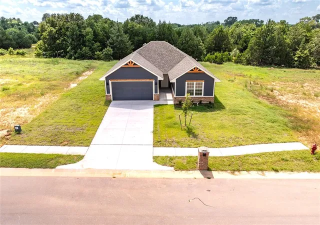 Photo 1 of Single family home for sale at 4656 Lincoln Landing, Harrah, OK 73045 | MLS# 1238703 | Listing updated on 2026-09-16