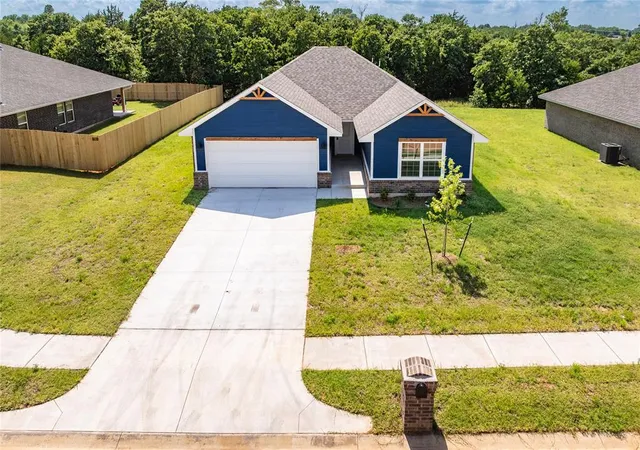 Photo 1 of Single family home for sale at 4616 Lincoln Landing, Harrah, OK 73045 | MLS# 1238751 | Listing updated on 2026-09-16