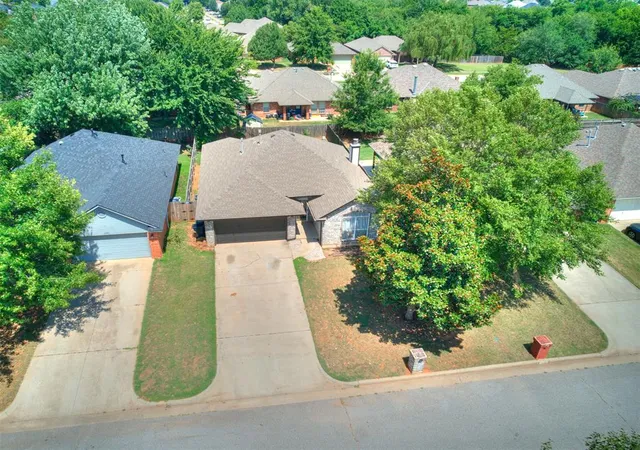 Photo 3 of Single family home for sale at 12281 SW 10th Street, Yukon, OK 73099 | MLS# 1240872 | Listing updated on 2026-10-07
