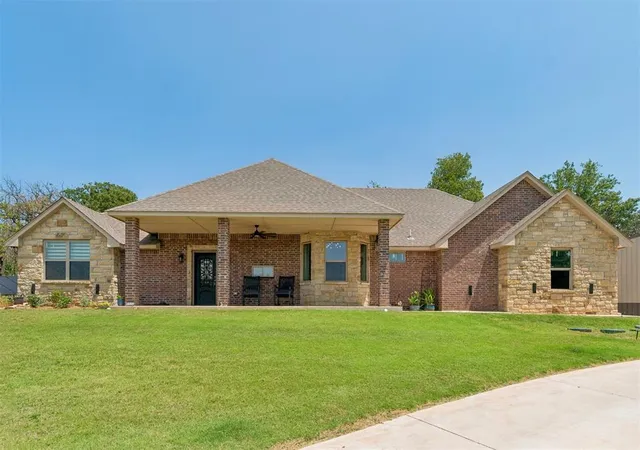 Photo 3 of Sale Pending at 8580 N Luther Rd, Harrah, OK 73045 | MLS# 1241157 | Listing updated on 2026-09-09