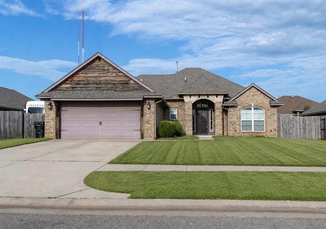 Photo 1 of Single family home for sale at 3312 Sharon Dr, Moore, OK 73160 | MLS# 1241334 | Listing updated on 2026-09-17