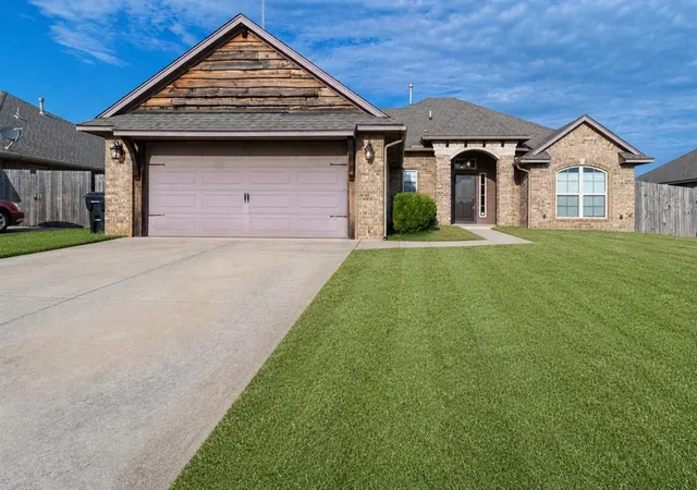 Photo 2 of Single family home for sale at 3312 Sharon Dr, Moore, OK 73160 | MLS# 1241334 | Listing updated on 2026-09-17