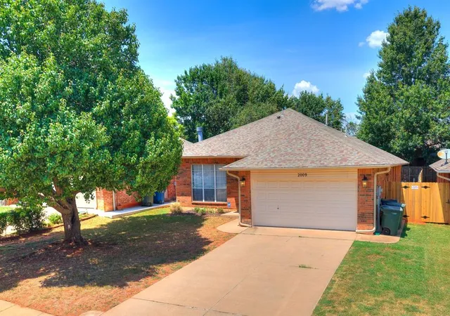 Photo 3 of Sale Pending at 2009 Emerald Brk Ct, Edmond, OK 73003 | MLS# 1242228 | Listing updated on 2026-09-18