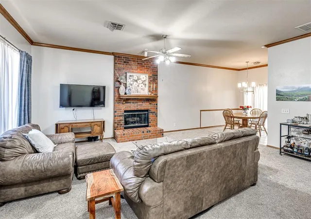 Photo 4 of Sale Pending at 2009 Emerald Brk Ct, Edmond, OK 73003 | MLS# 1242228 | Listing updated on 2026-09-18