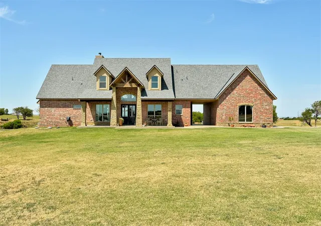 Single family home for sale at 19439 N Reformatory Rd, Okarche, OK 73762 | MLS# 1242328