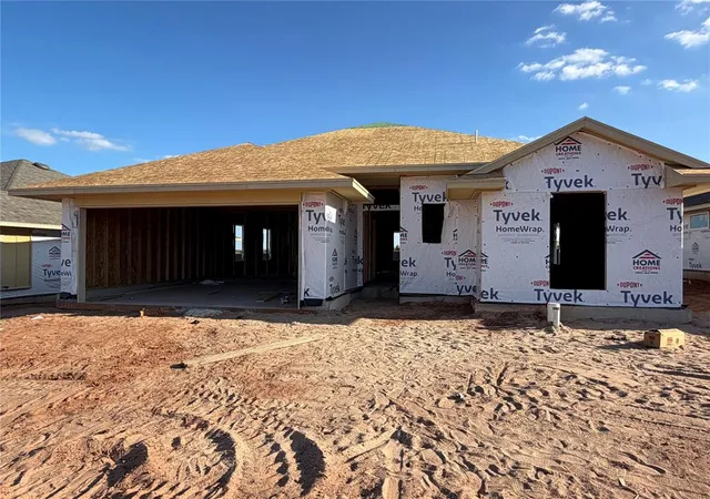 Photo 2 of Single family home for sale at 4014 Abingdon Dr, Norman, OK 73026 | MLS# 1243006 | Listing updated on 2026-09-16