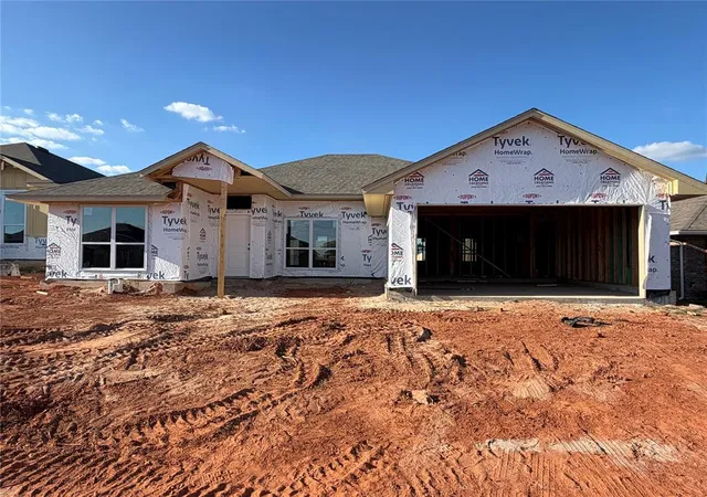 Photo 1 of Single family home for sale at 4011 Abingdon Dr, Norman, OK 73026 | MLS# 1243007 | Listing updated on 2026-09-16