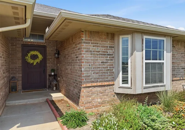 Photo 4 of Sale Pending at 1545 NW 125th Street, Oklahoma City, OK 73120 | MLS# 1243308 | Listing updated on 2026-09-18