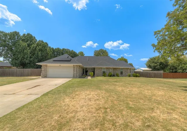 Photo 2 of Sale Pending at 617 N Falcon Way, Mustang, OK 73064 | MLS# 1243479 | Listing updated on 2026-09-18