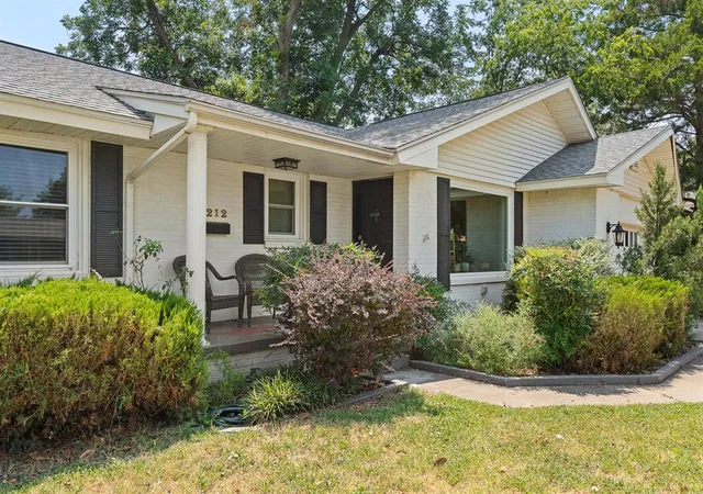 Photo 2 of Single family home for sale at 1212 Ann Arbor Dr, Norman, OK 73069 | MLS# 1243615 | Listing updated on 2026-09-16