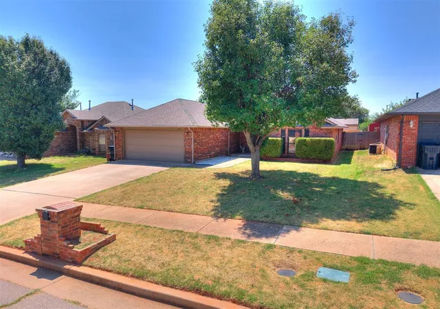 Photo 4 of Single family home for sale at 12524 SW 13th Street, Yukon, OK 73099 | MLS# 1243757 | Listing updated on 2026-10-09