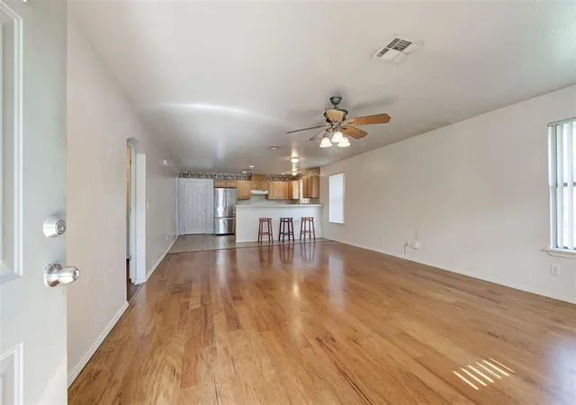 Photo 3 of Single family home for sale at 1925 N Mckinley Ave, Oklahoma City, OK 73106 | MLS# 1244604 | Listing updated on 2026-09-16