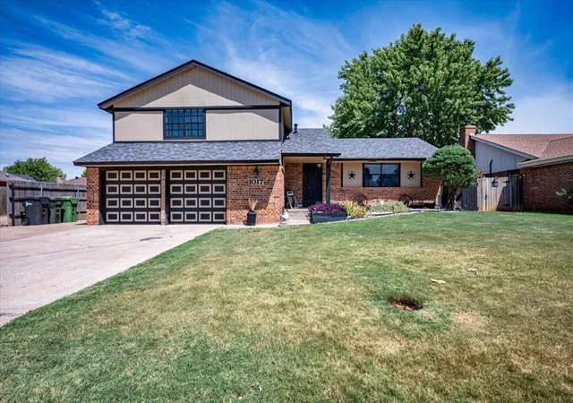 Photo 1 of Single family home for sale at 1017 Linn Ln, Yukon, OK 73099 | MLS# 1245366 | Listing updated on 2026-09-17