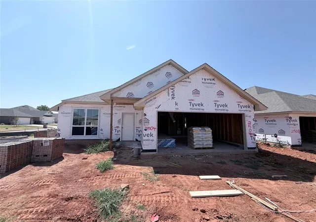 Photo 1 of Single family home for sale at 2504 Nw 196th St, Edmond, OK 73012 | MLS# 1246366 | Listing updated on 2026-09-17