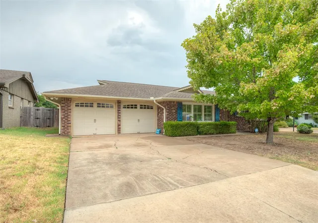 Photo 2 of Single family home for sale at 3121 Nw 62nd St, Oklahoma City, OK 73112 | MLS# 1246704 | Listing updated on 2026-09-18