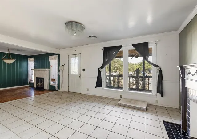 Photo 3 of Single family home for sale at 1004 NW Laird Ave, Lawton, OK 73507 | MLS# 1246771 | Listing updated on 2026-09-16